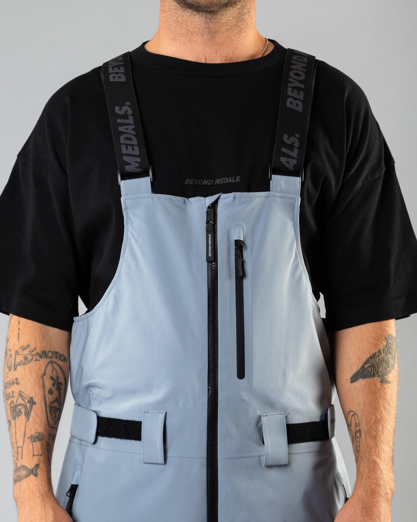 Beyond Medals Tech Bib 3L - Pale Blue
