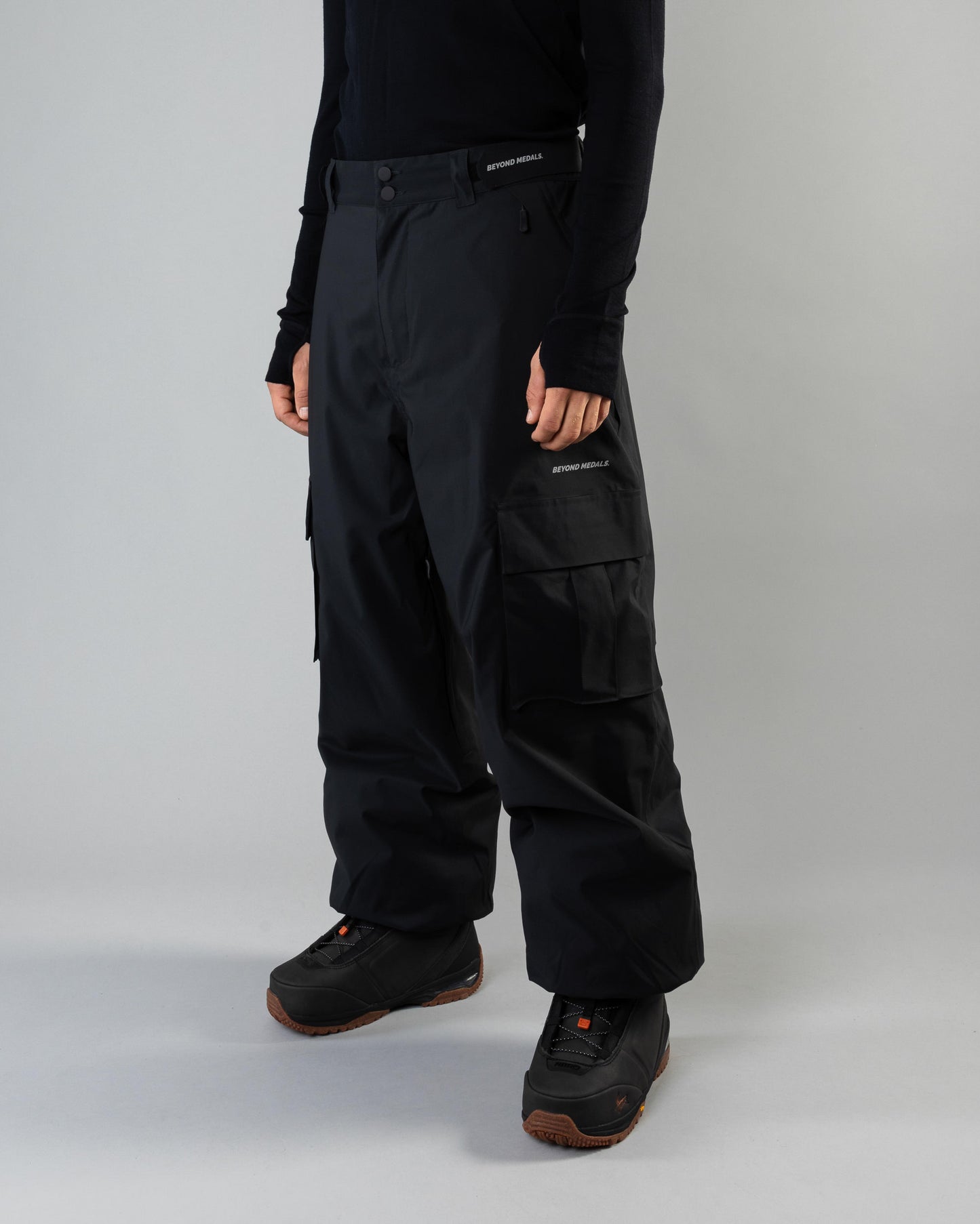 Beyond Medals Cargo Pants 2L - Black
