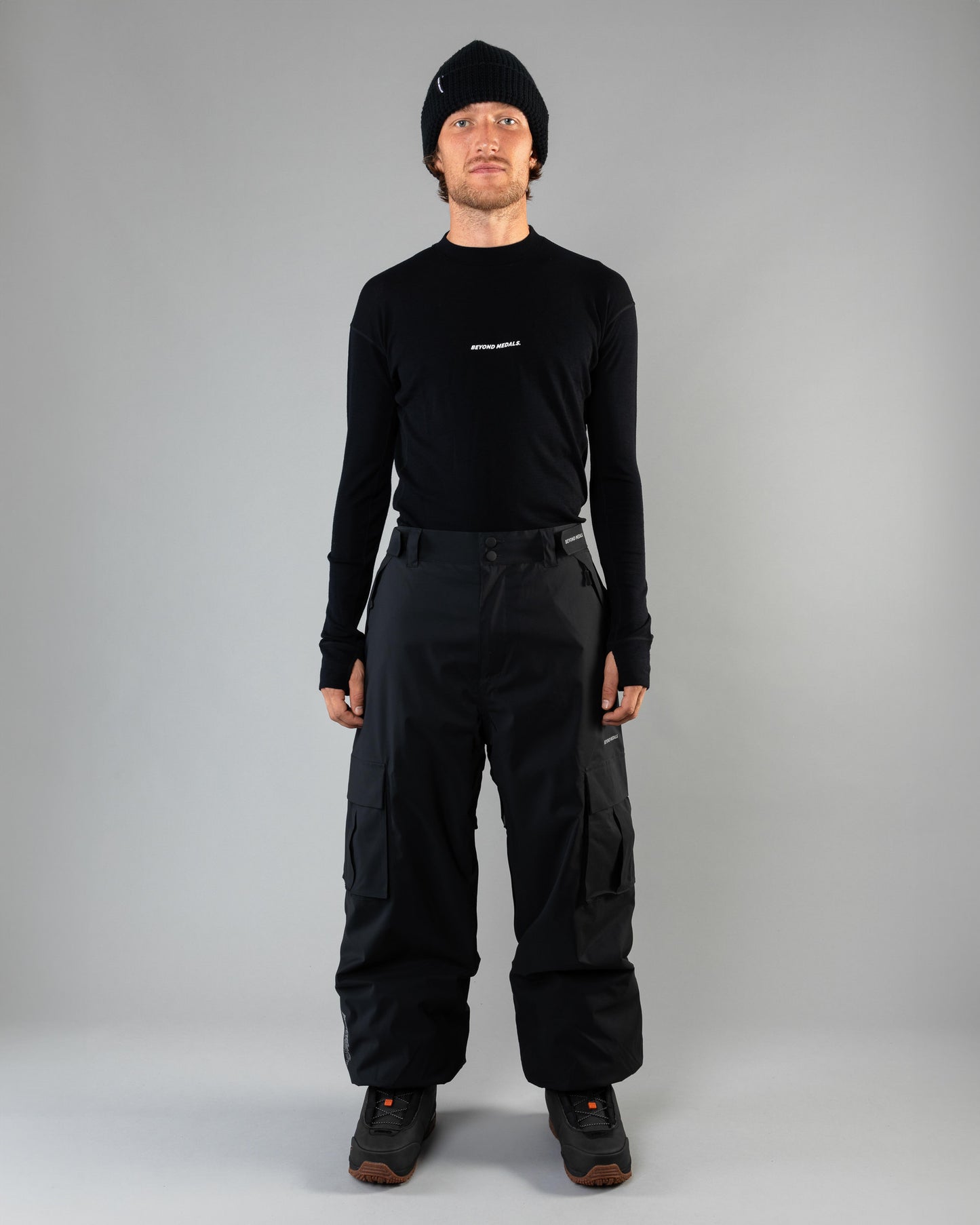 Beyond Medals Cargo Pants 2L - Black