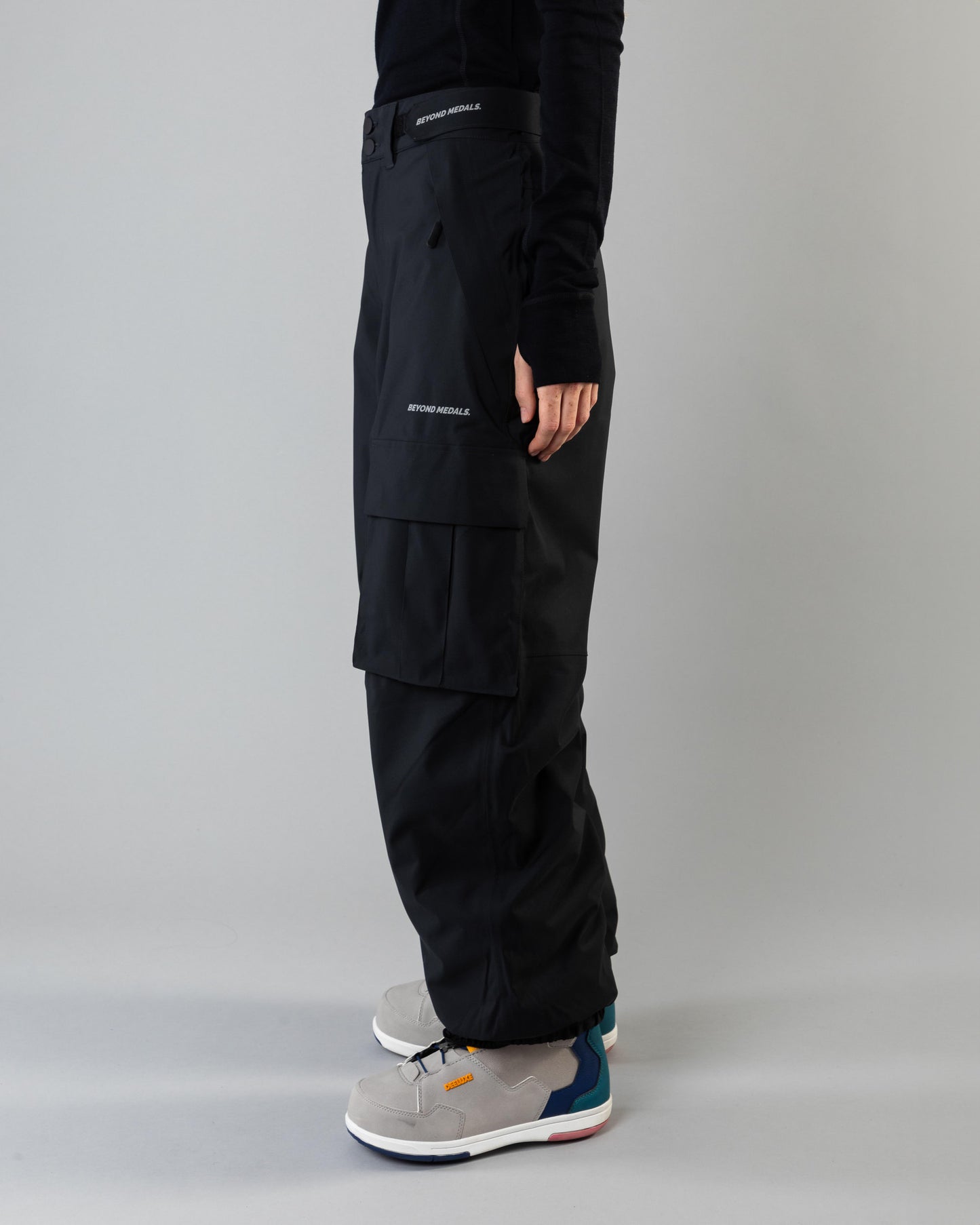 Beyond Medals Cargo Pants 2L - Black