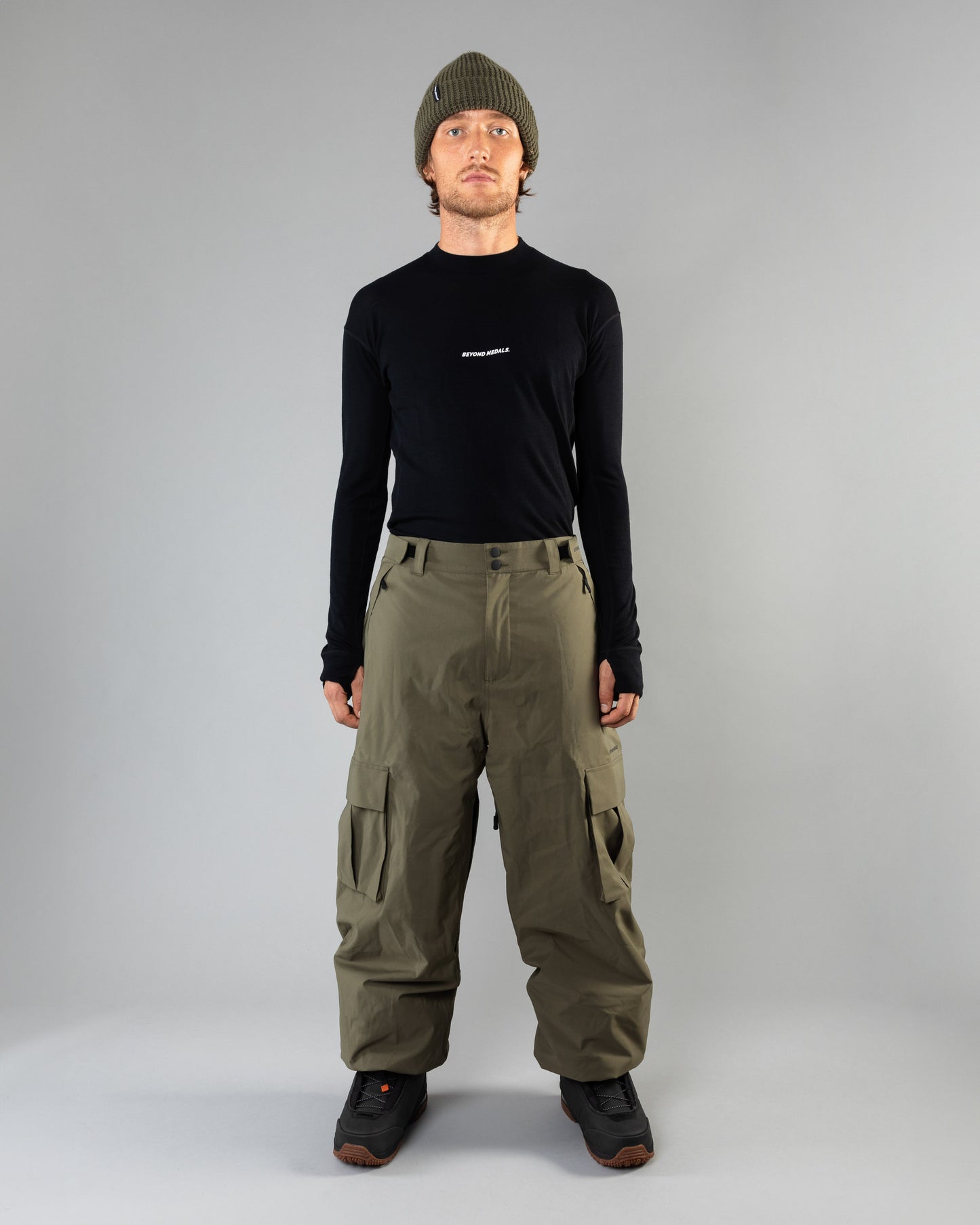 Beyond Medals Cargo Pants 2L - Green