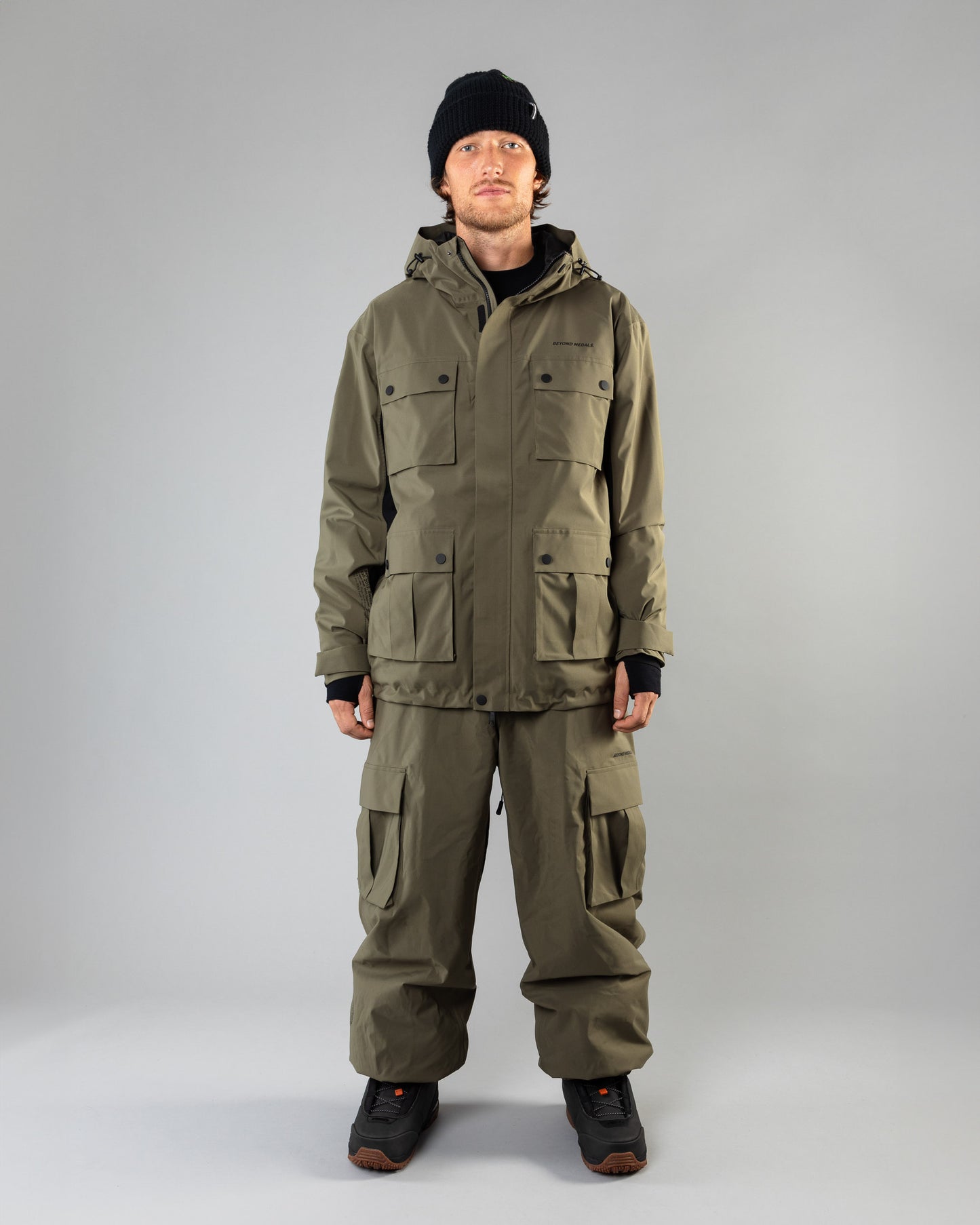 Beyond Medals Cargo Pants 2L - Green