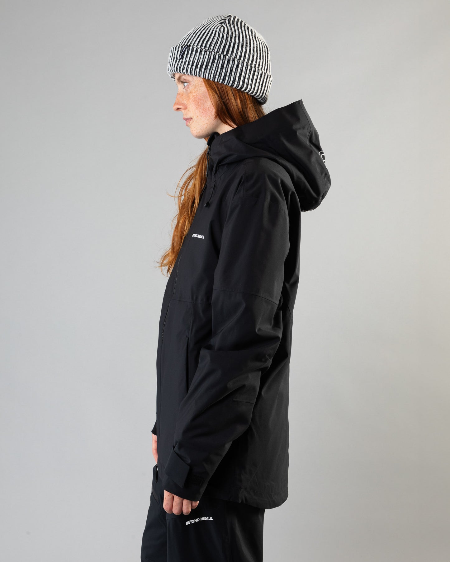 Beyond Medals Fullzip Jacket 2L - Black