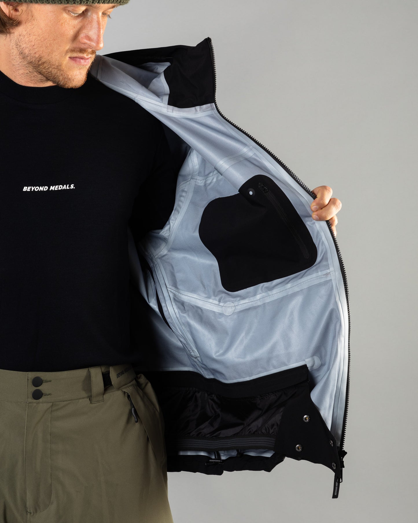 Beyond Medals Pro Tech Jacket 3L - Black