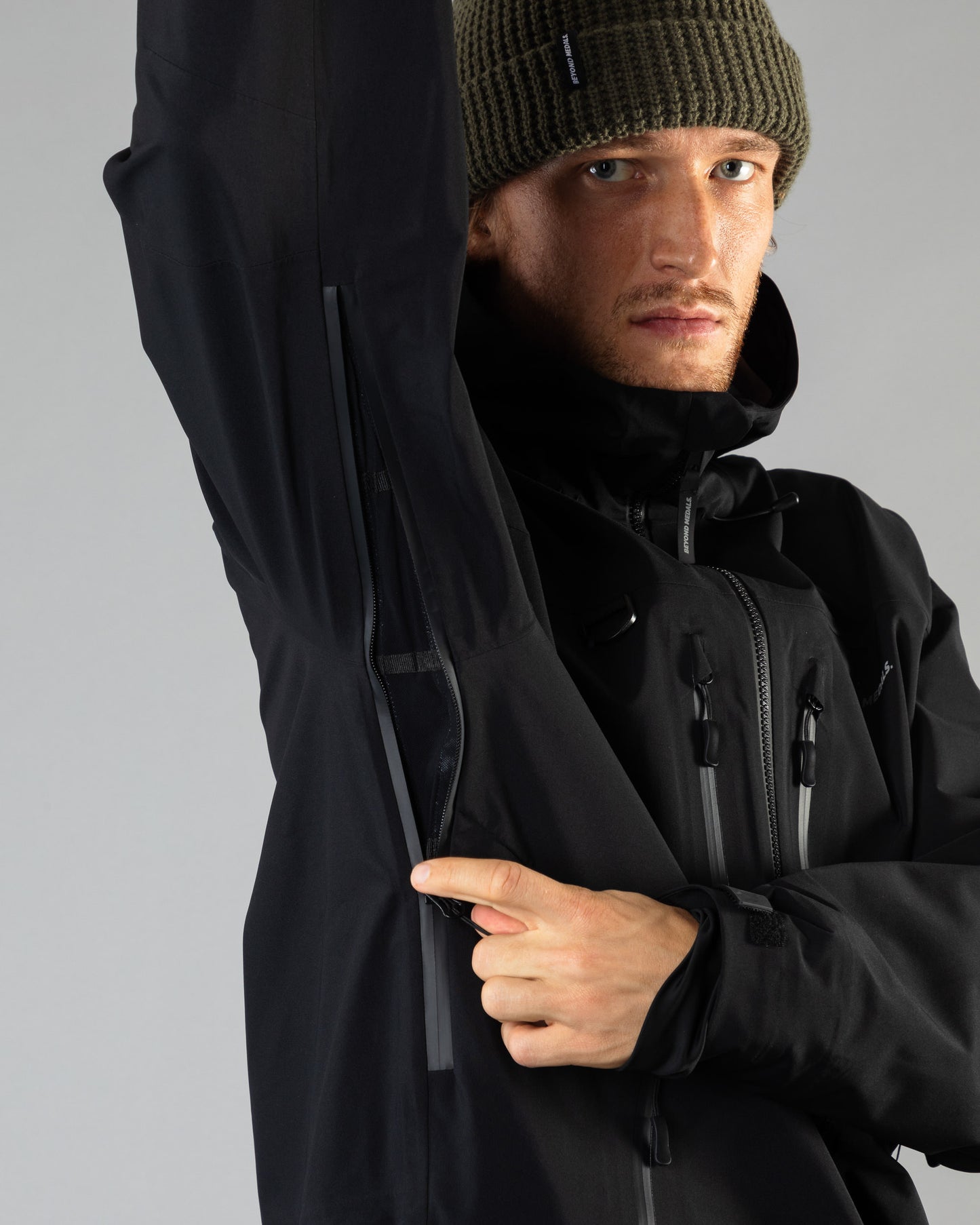 Beyond Medals Pro Tech Jacket 3L - Black