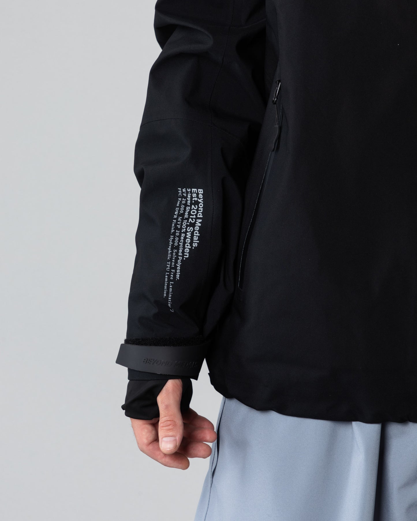 Beyond Medals Tech Jacket 3L - Black