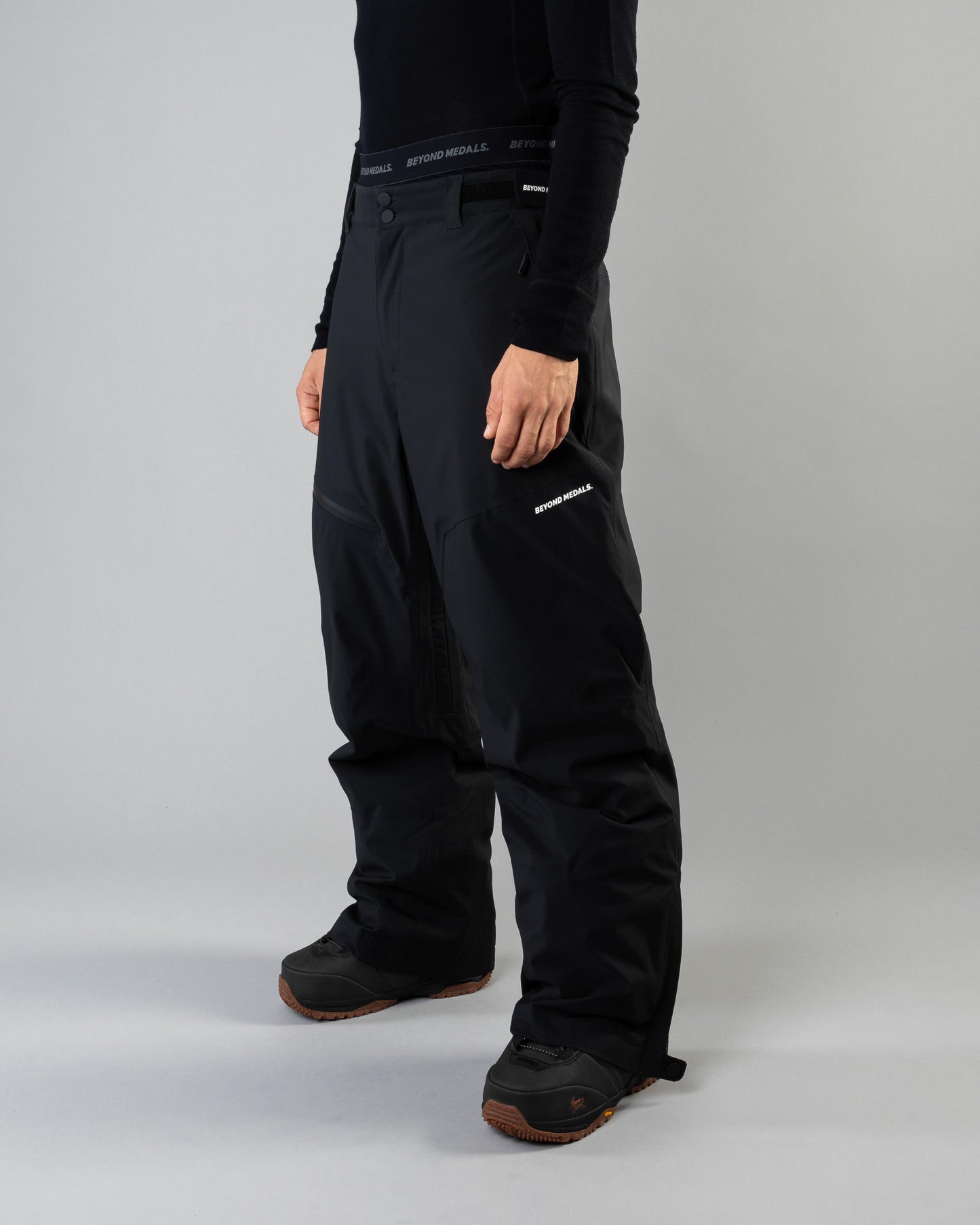 Beyond Medals Zip Pants 2L - Black