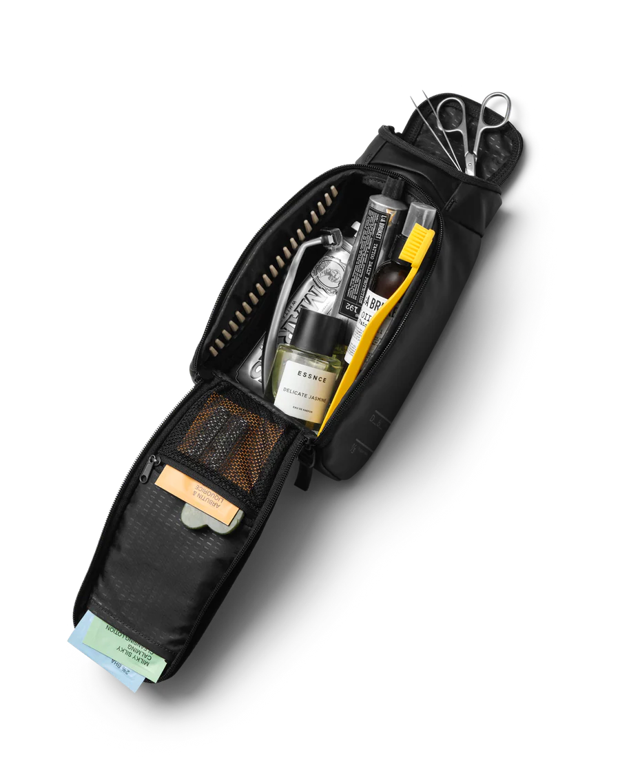 Db Journey Hugger Washbag 2.5L