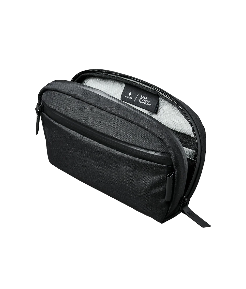 Alpaka Toiletry Bag - Black