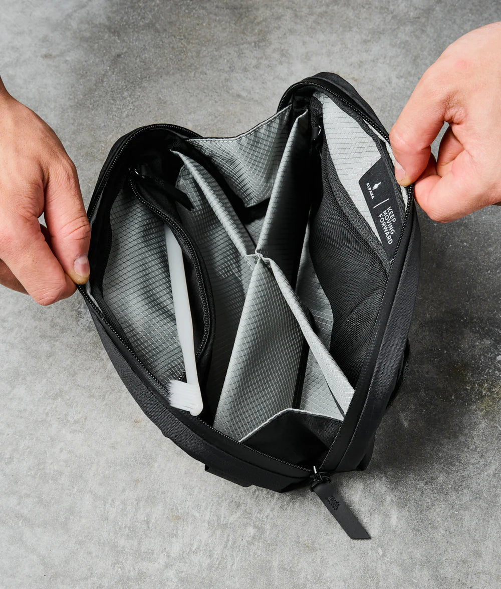 Alpaka Toiletry Bag - Black