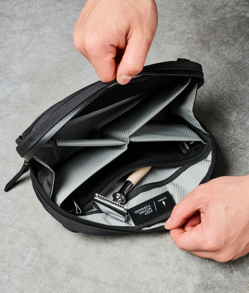 Alpaka Toiletry Bag - Black