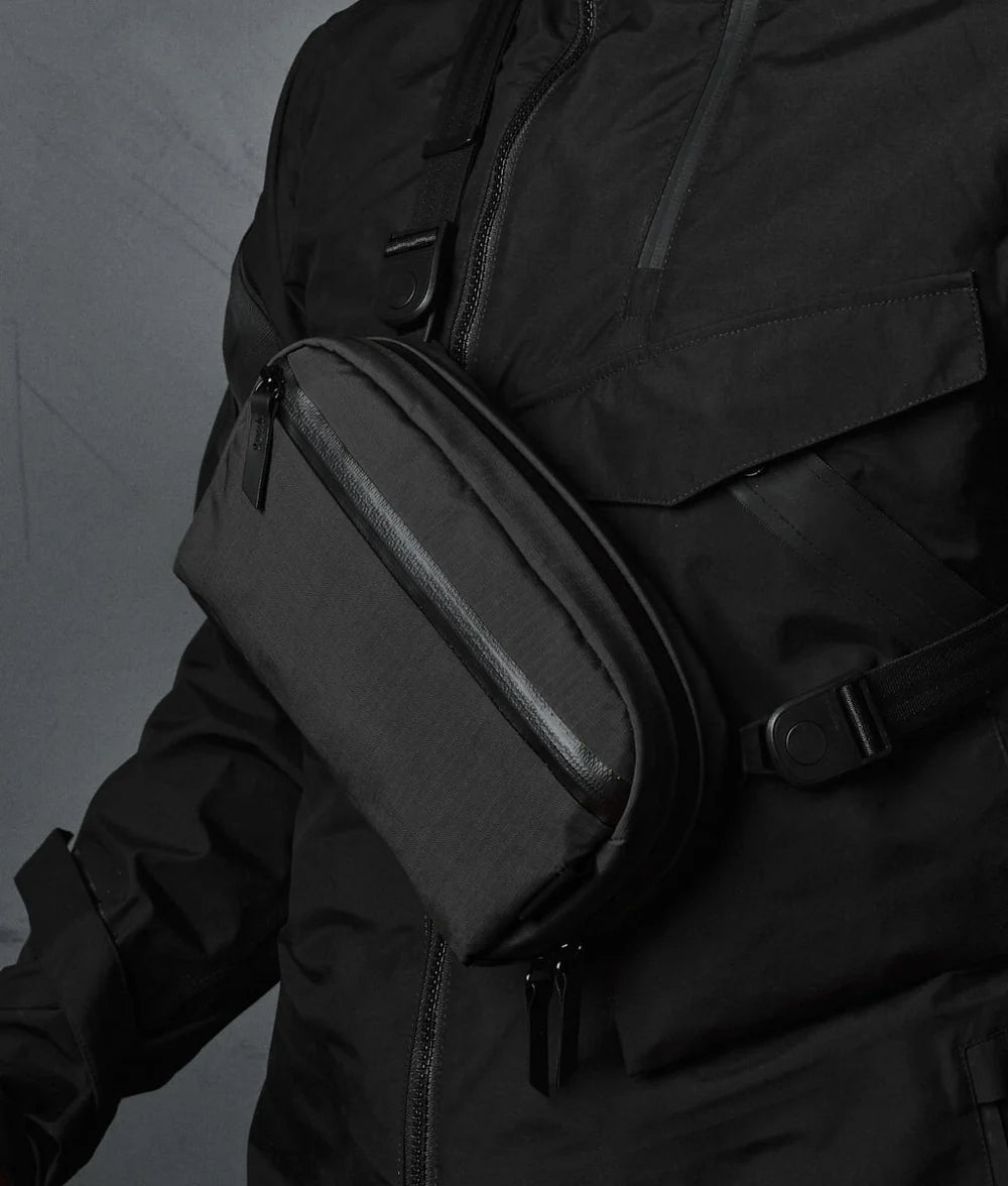 Alpaka Toiletry Bag - Black