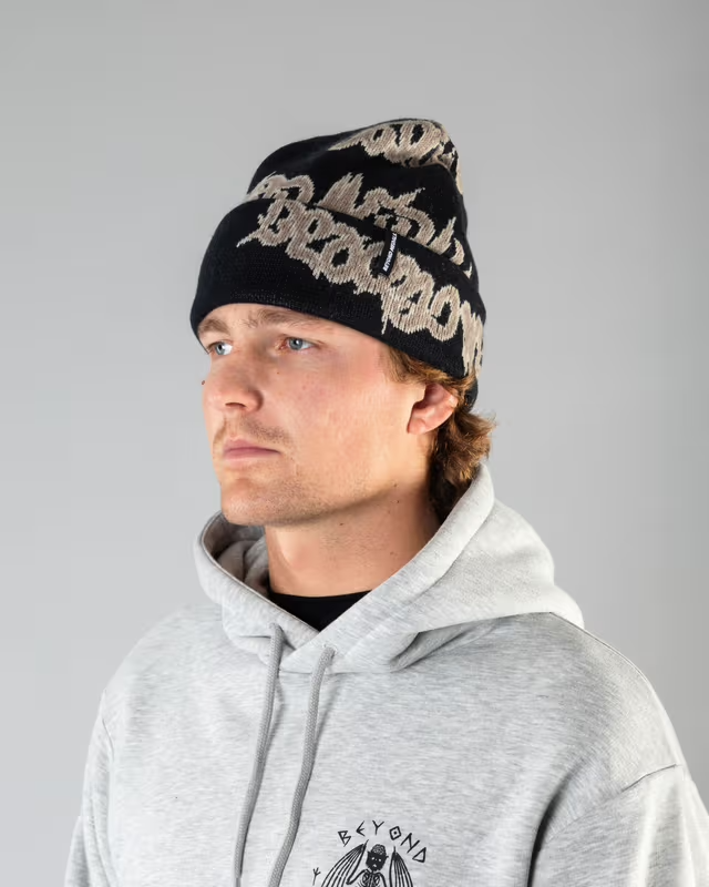 Beyond Medals 90s Spike Beanie - Black