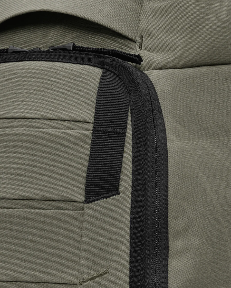 Db Journey Hugger Backpack 25L
