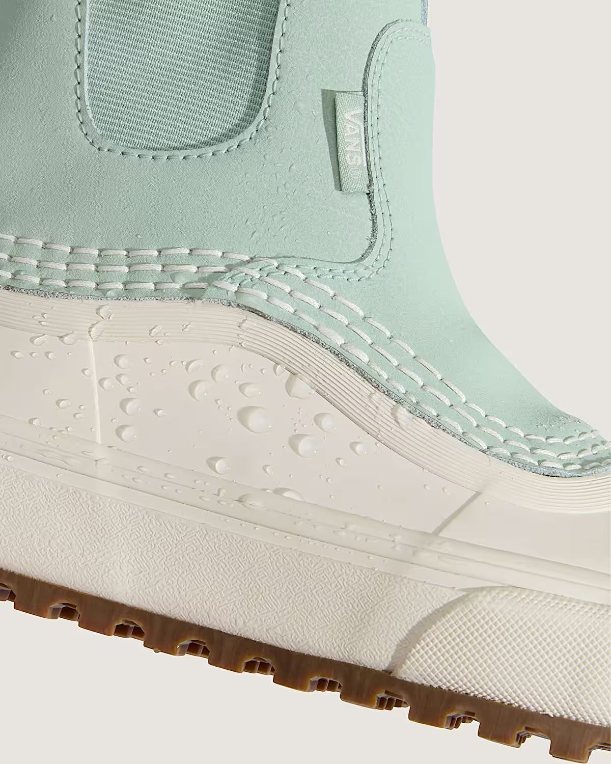 Vans MTE Standard Mid Chelsea Waterproof Boot