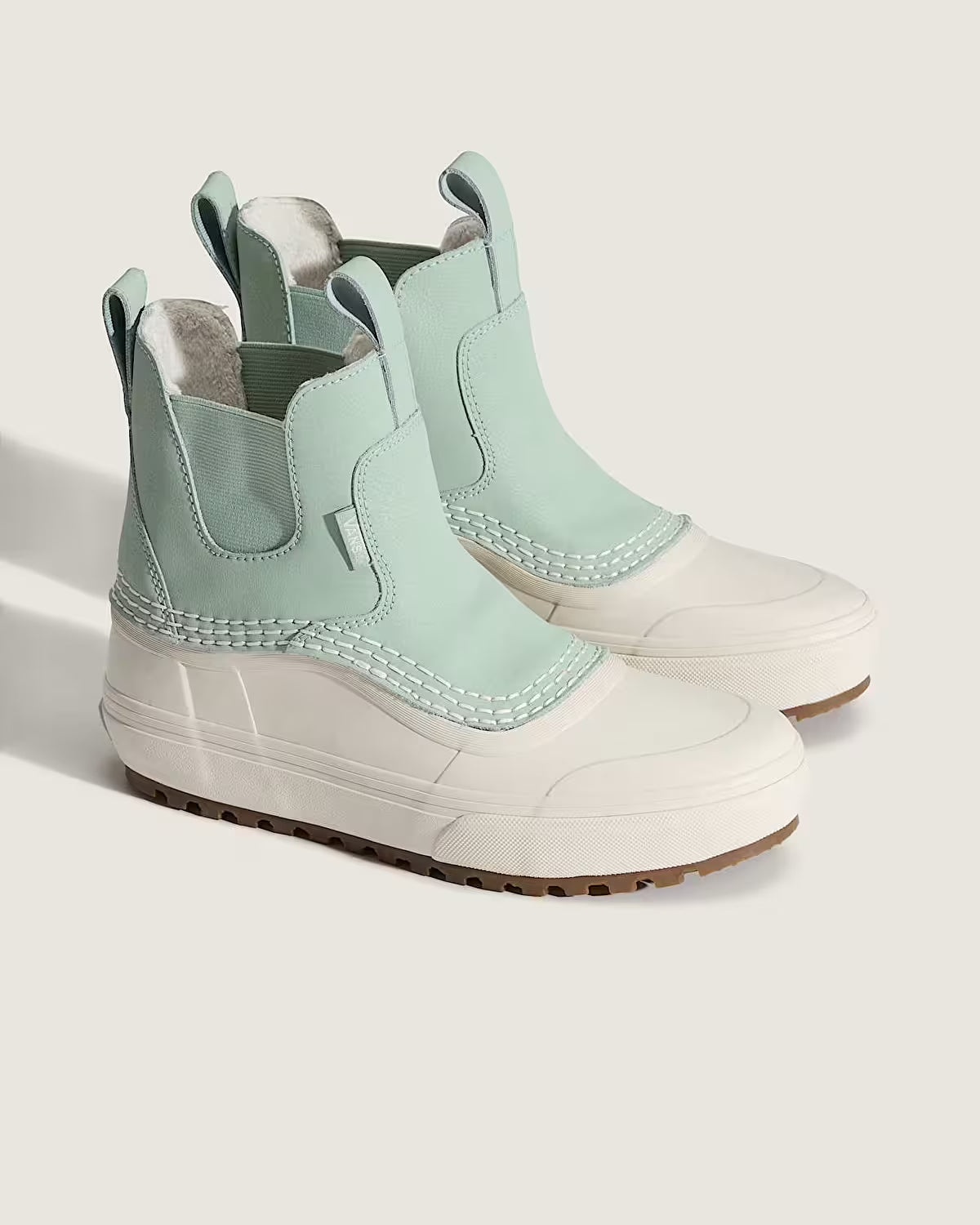 Vans MTE Standard Mid Chelsea Waterproof Boot