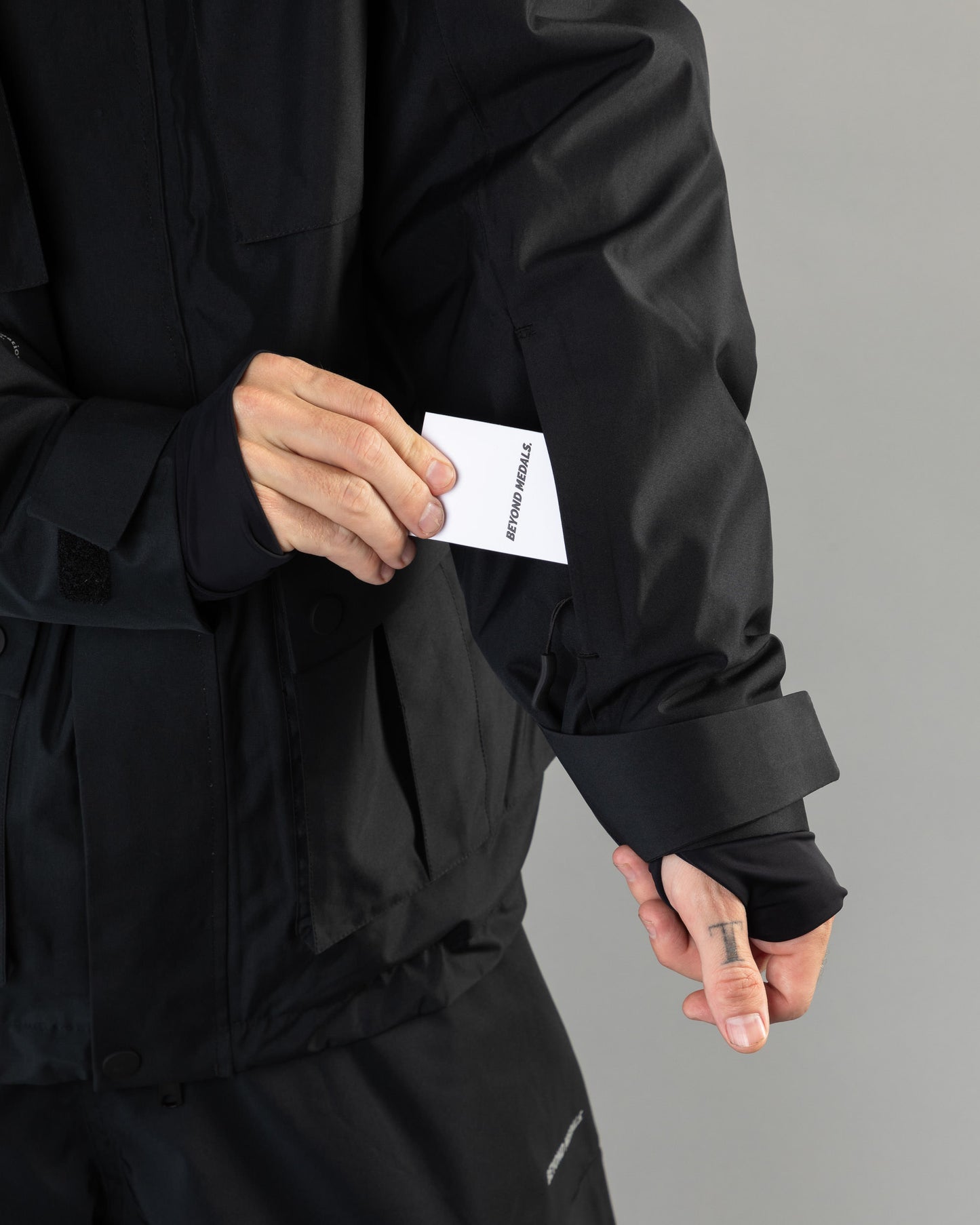 Beyond Medals Cargo Jacket 2L 2025 - Black