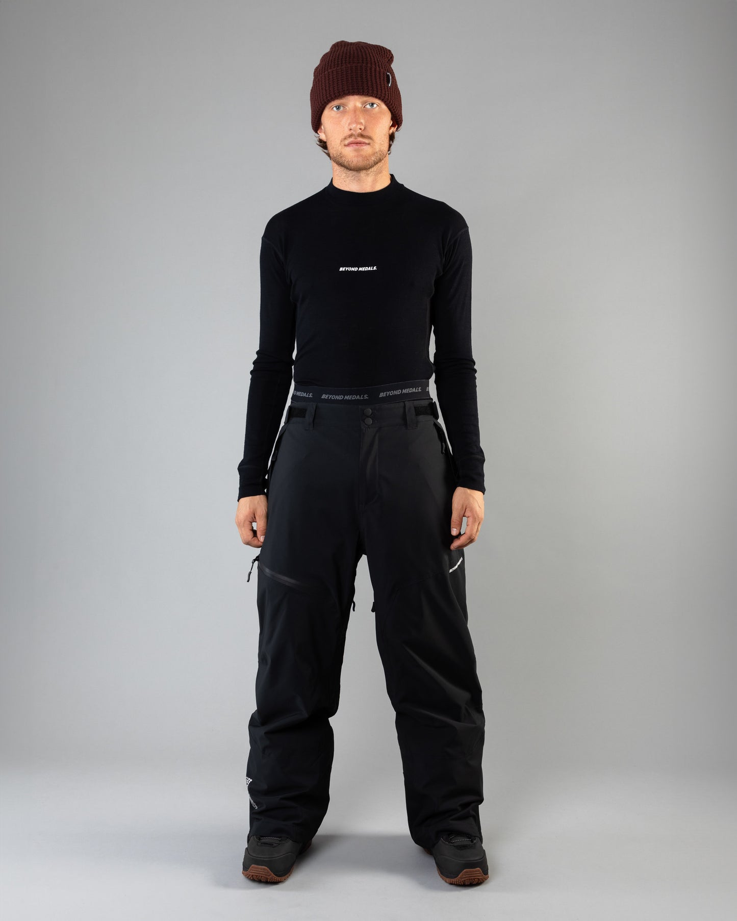 Beyond Medals Fullzip Pants 2L - Black