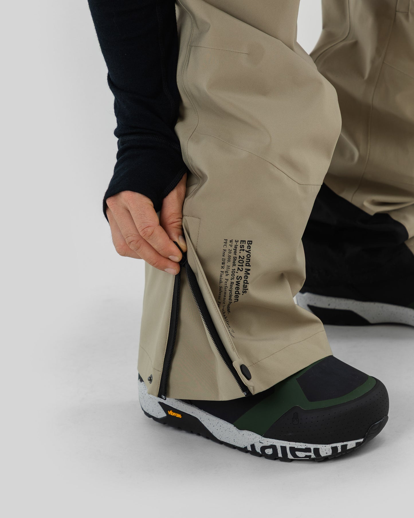 Beyond Medals Tech Bib 3L 2026