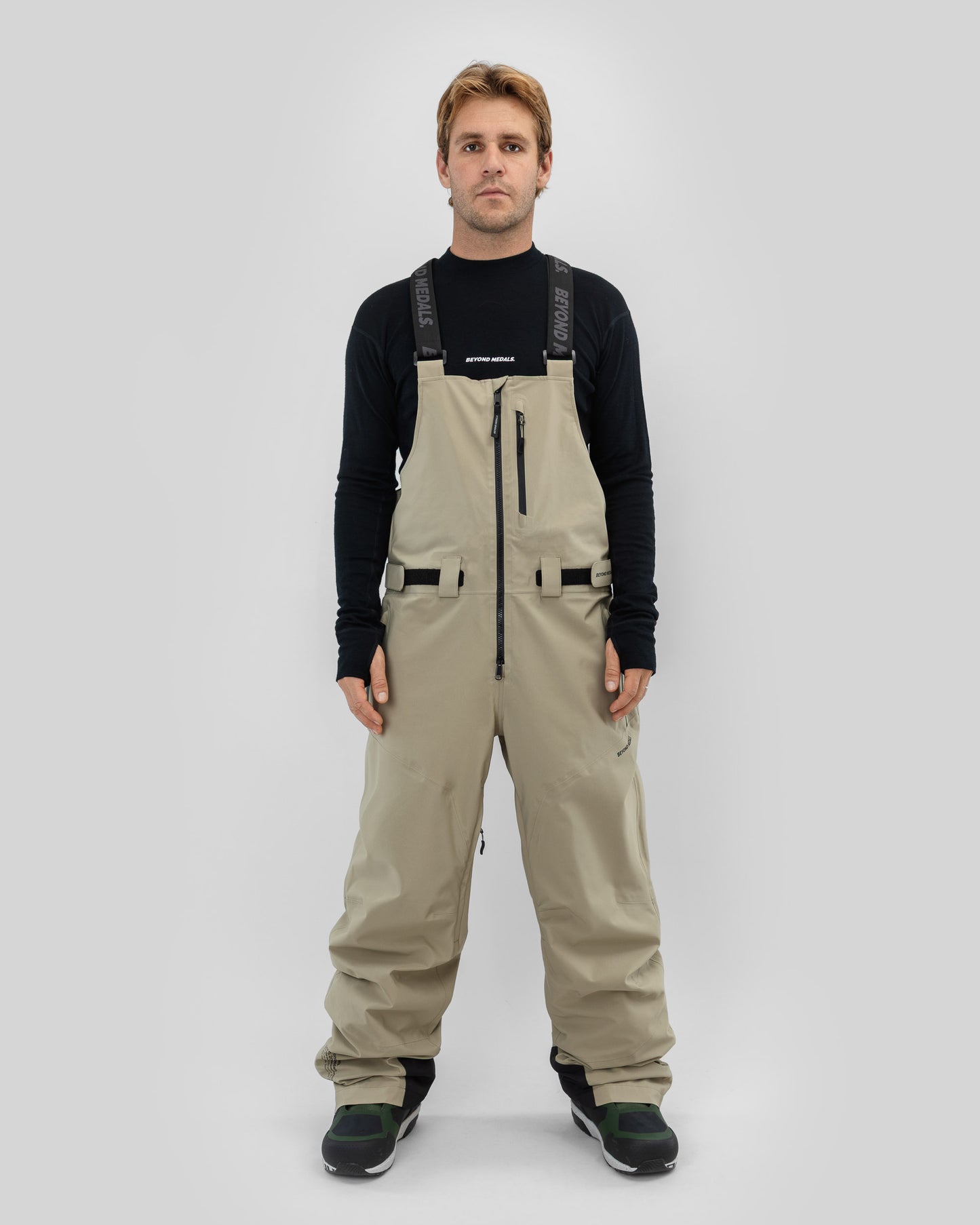 Beyond Medals Tech Bib 3L 2026