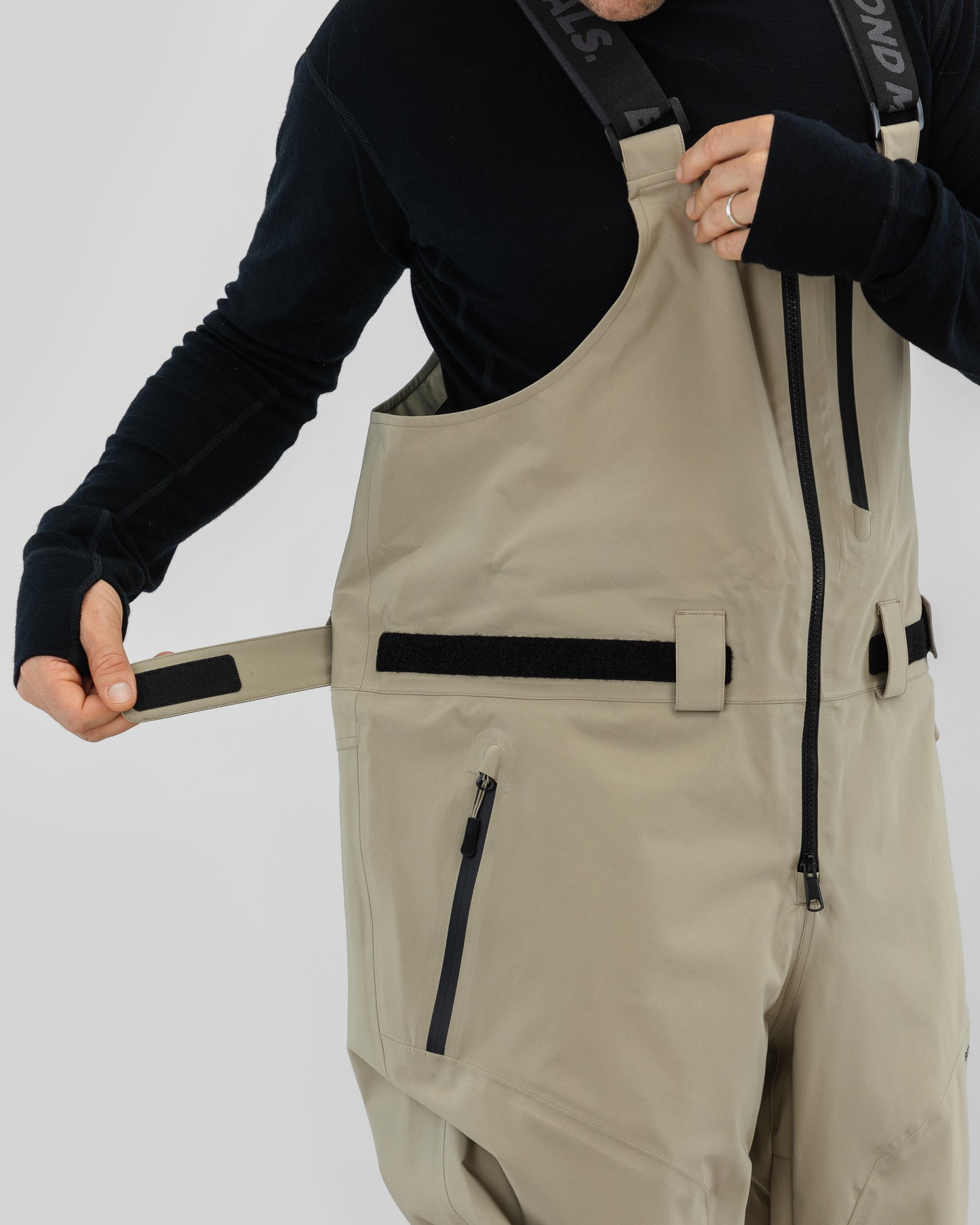 Beyond Medals Tech Bib 3L 2026