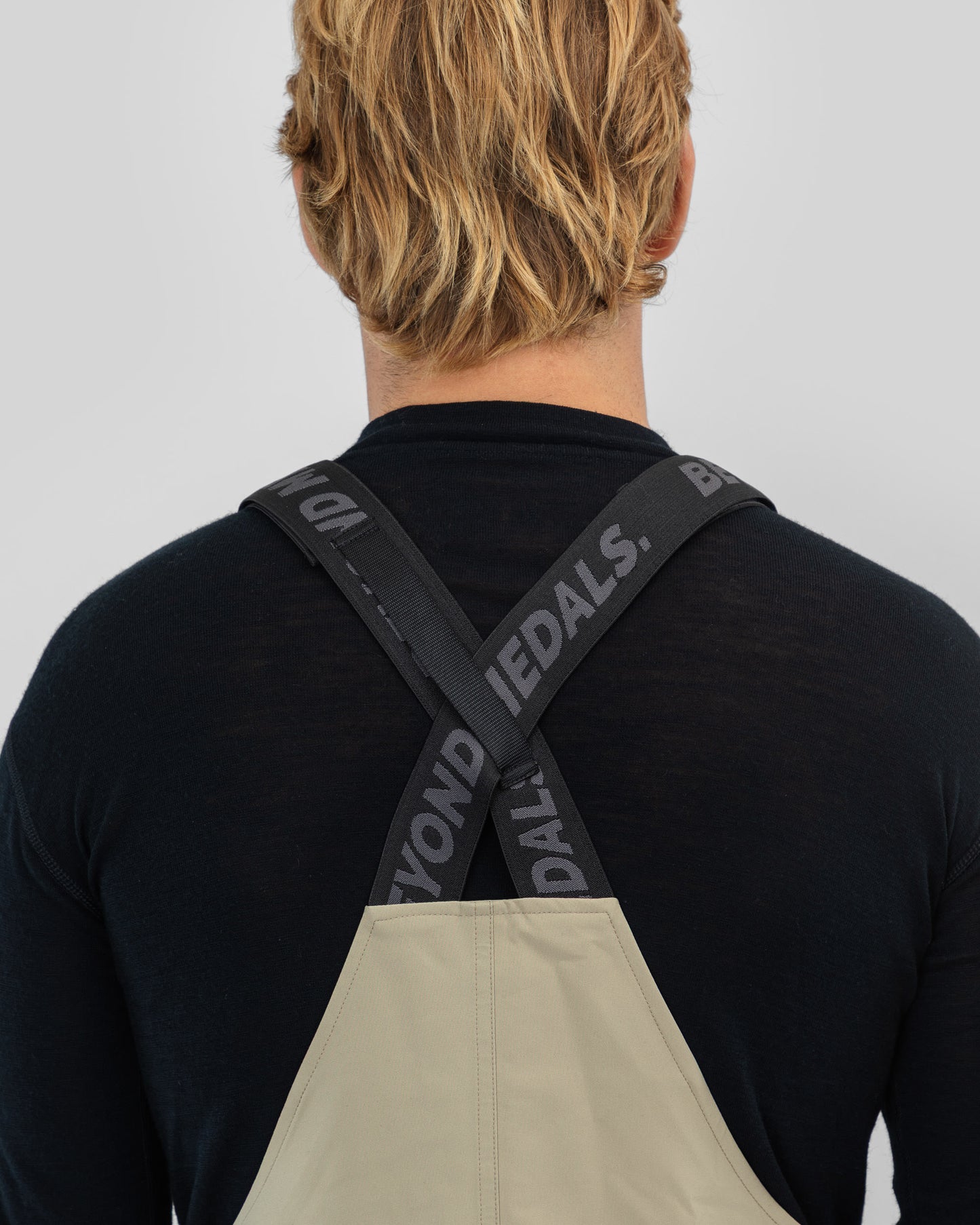 Beyond Medals Tech Bib 3L 2026