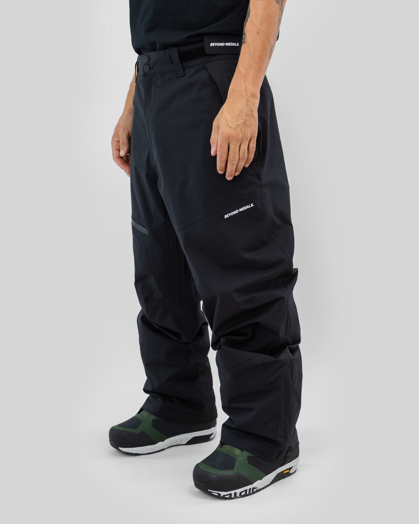 Beyond Medals Zip Pants 2L 2026