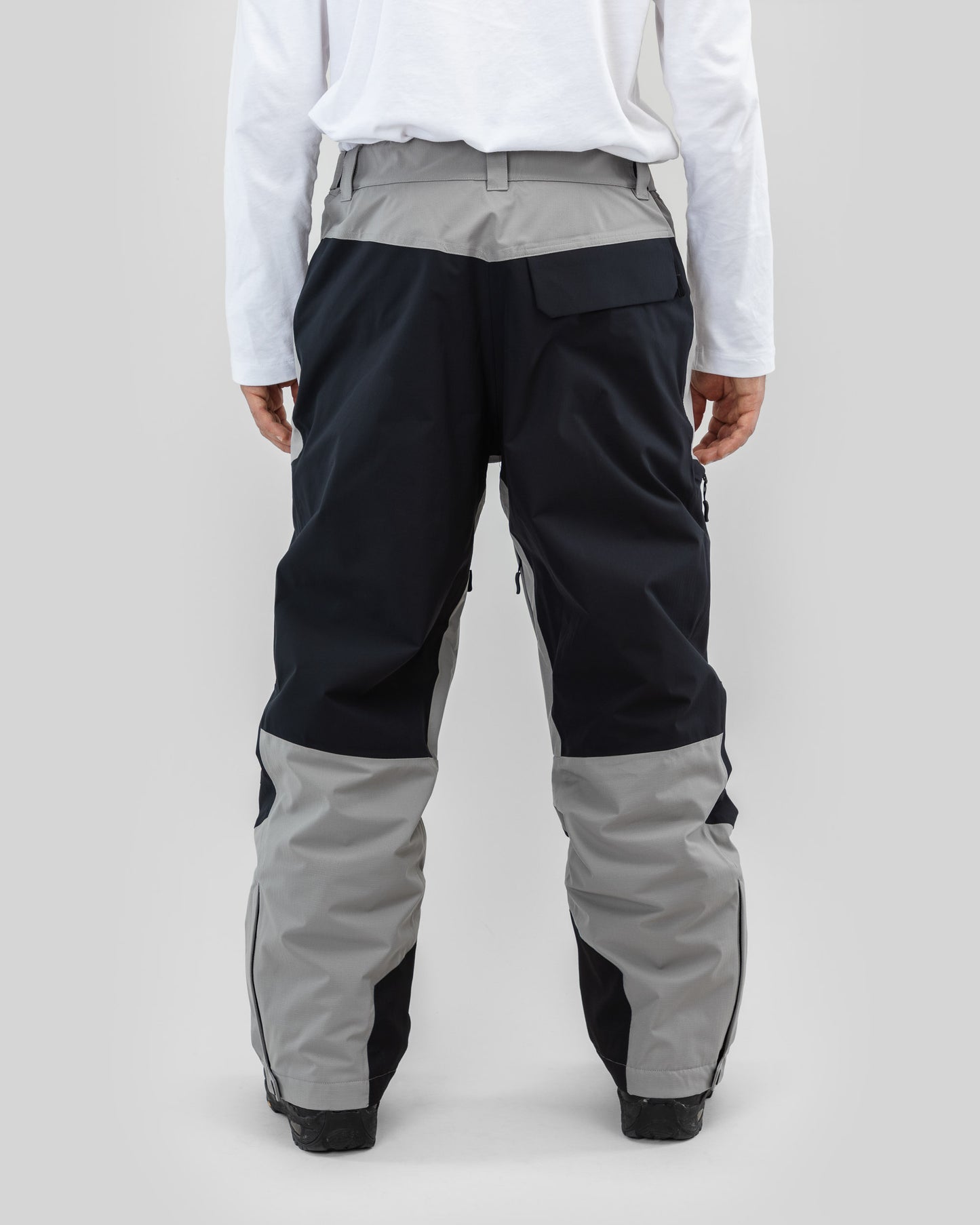 Beyond Medals Zip Pants 2L 2026