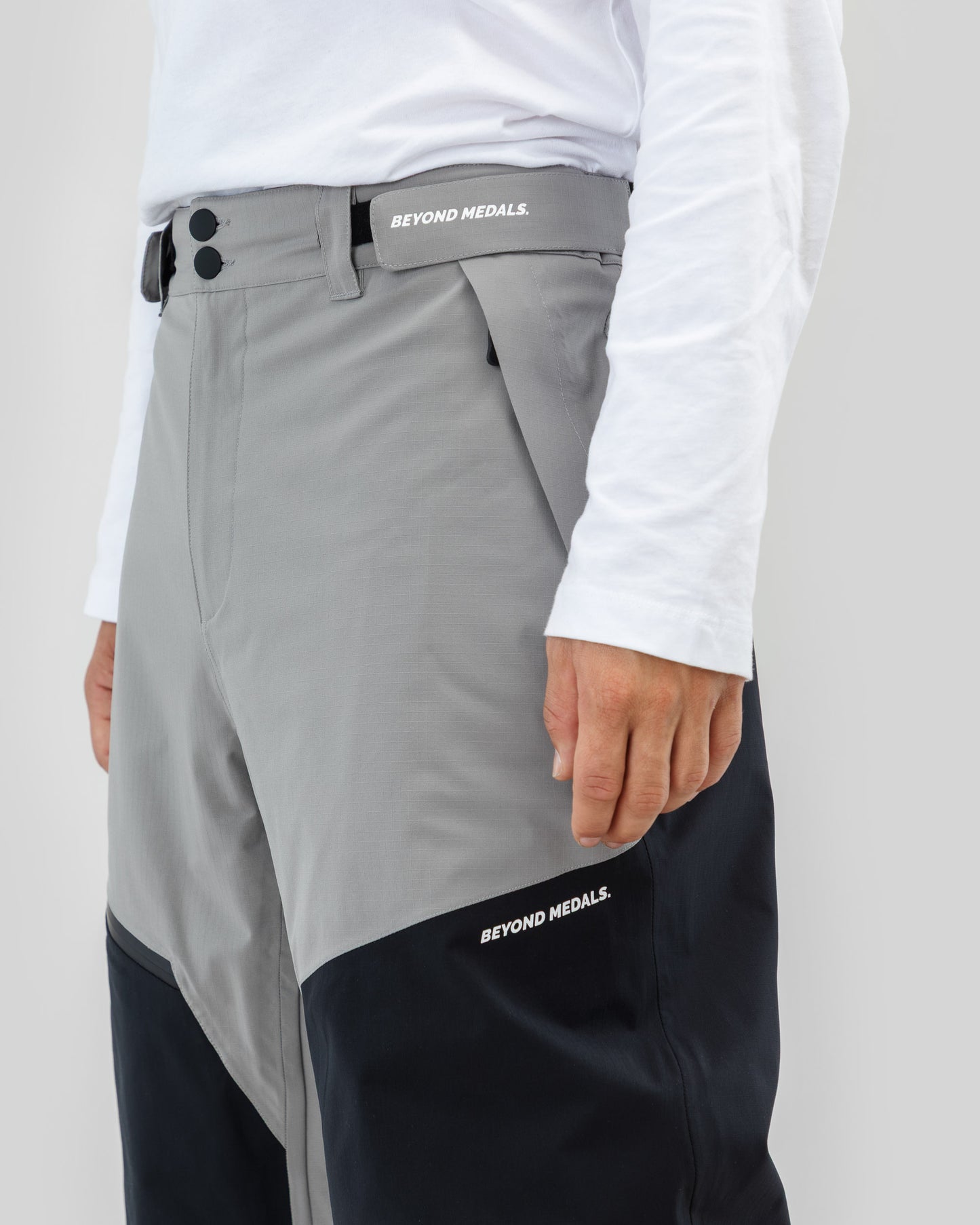 Beyond Medals Zip Pants 2L 2026