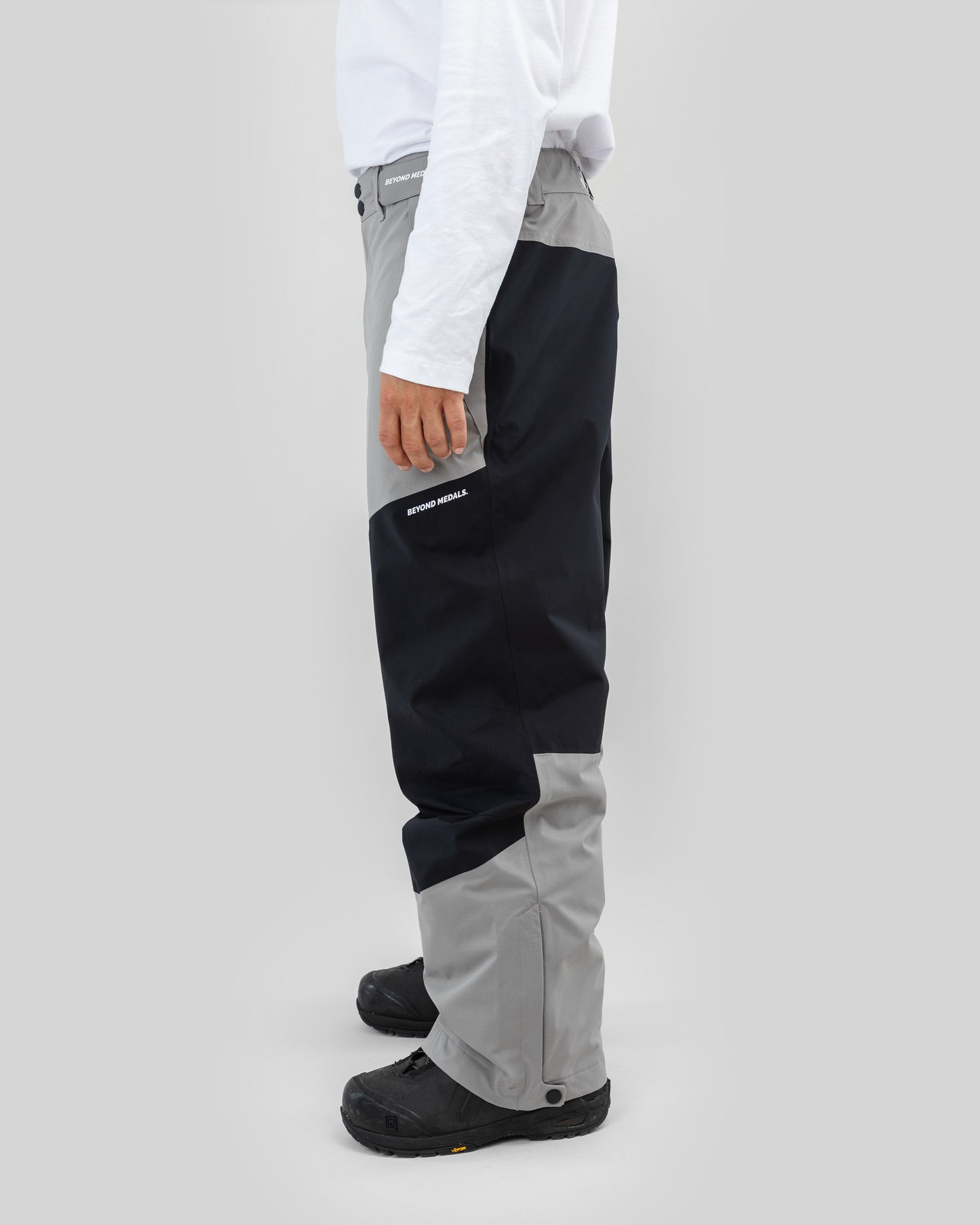 Beyond Medals Zip Pants 2L 2026