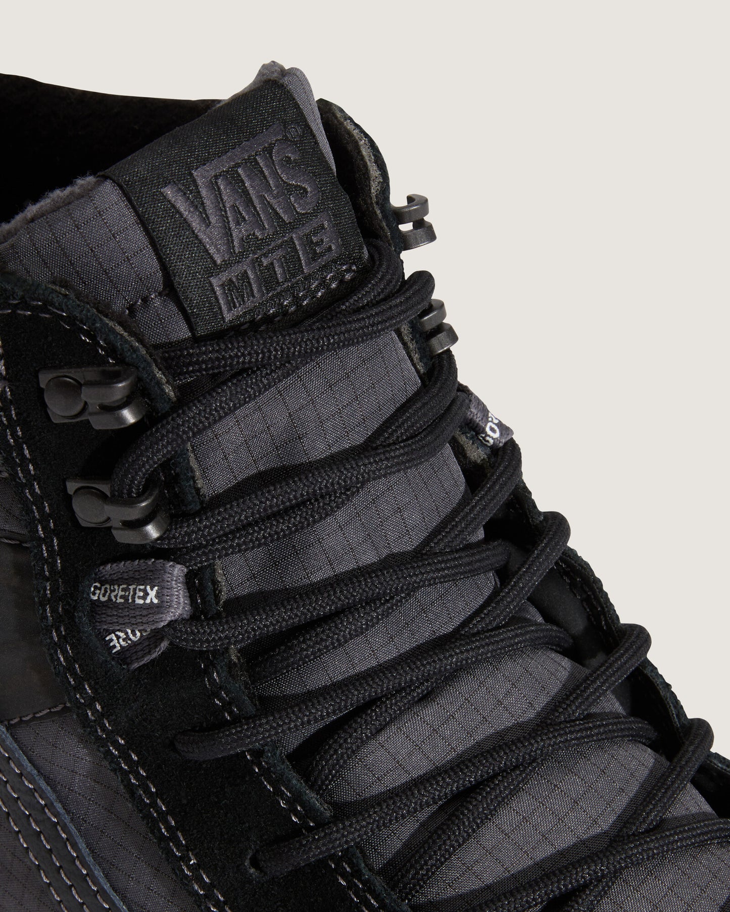 Vans MTE Sk8-Hi Gore-Tex Insulated Shoe