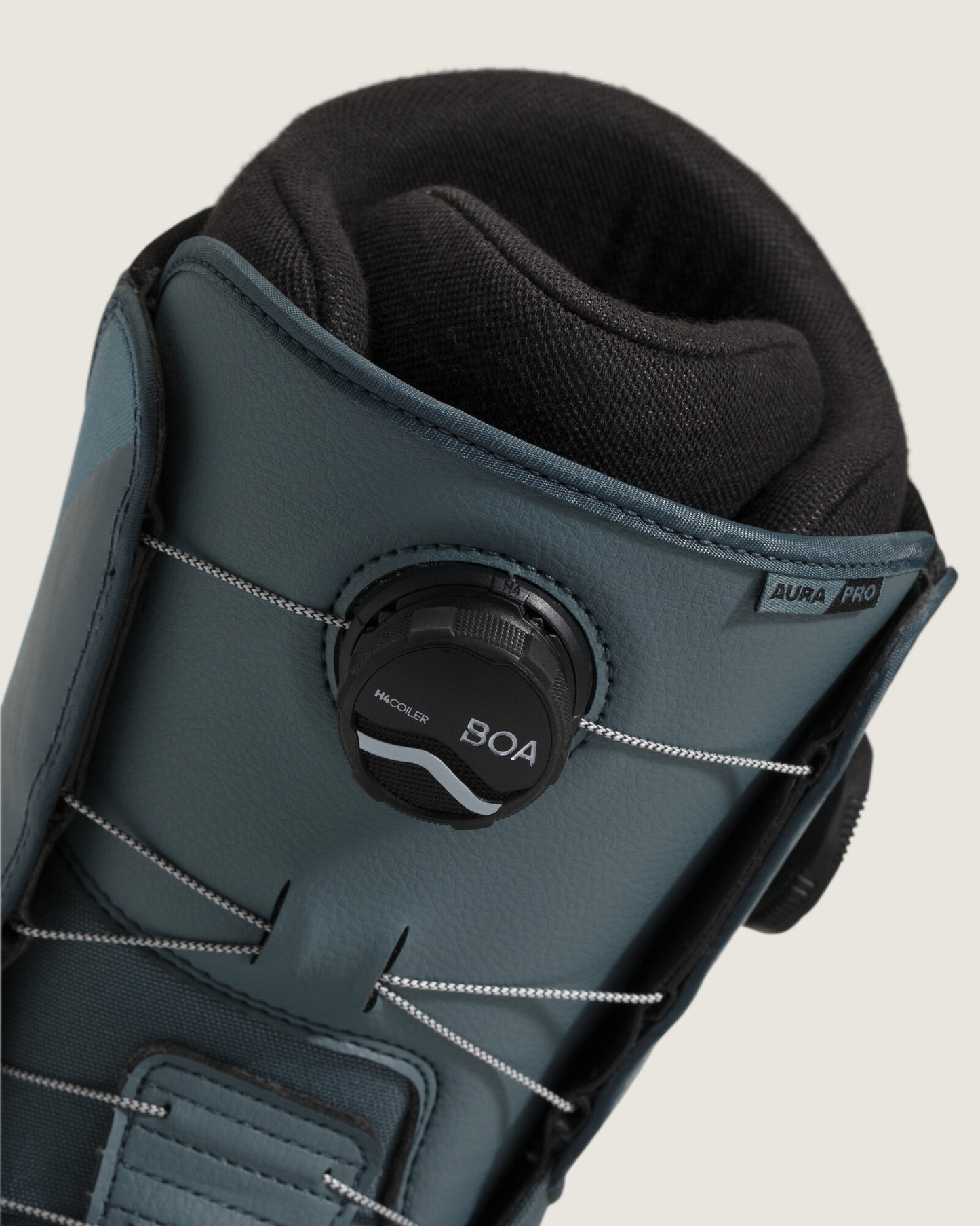 Vans Aura Pro Snowboard Boot 2026