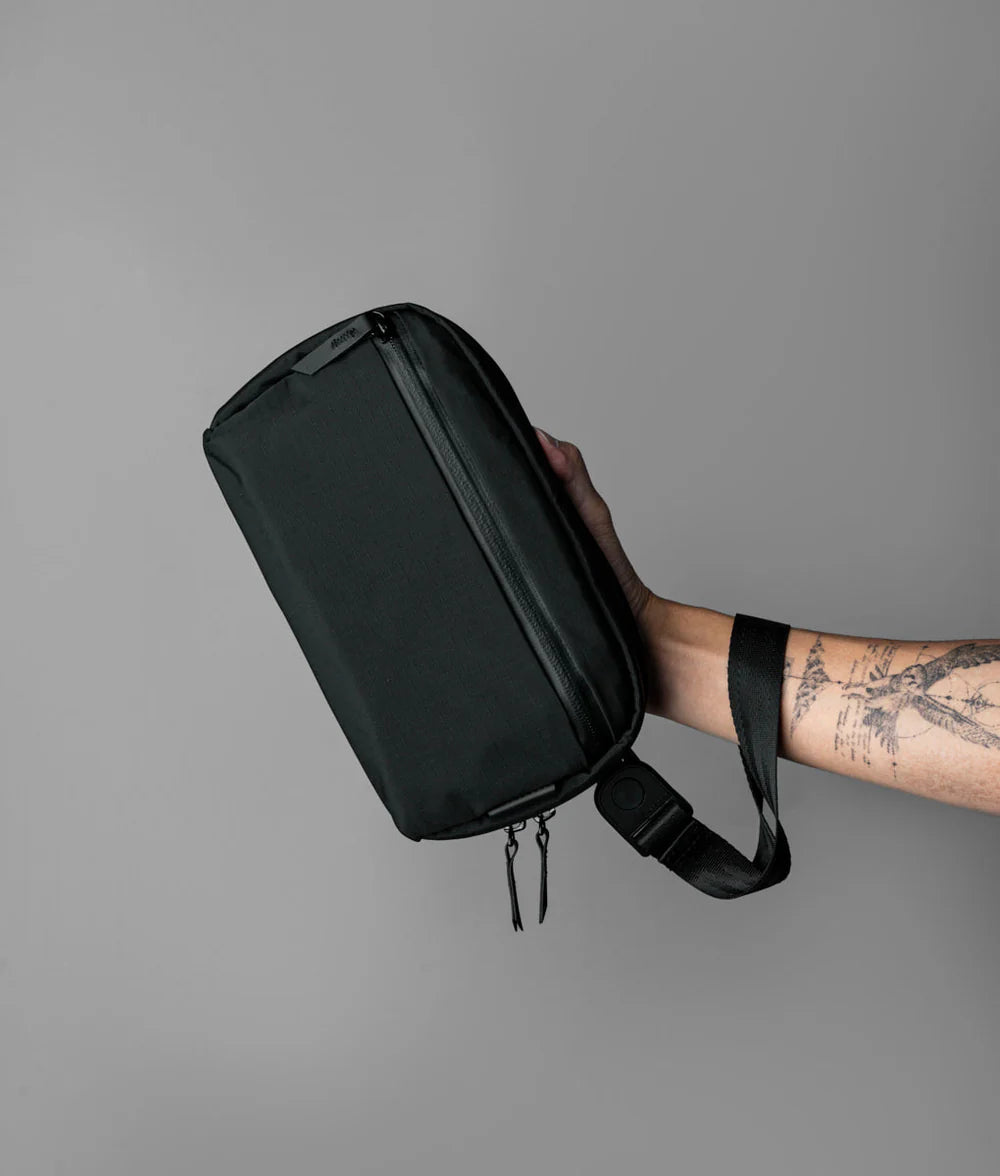 Alpaka Toiletry Bag - Black