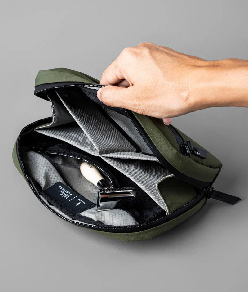 Alpaka Toiletry Bag - Green