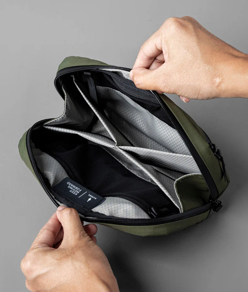 Alpaka Toiletry Bag - Green