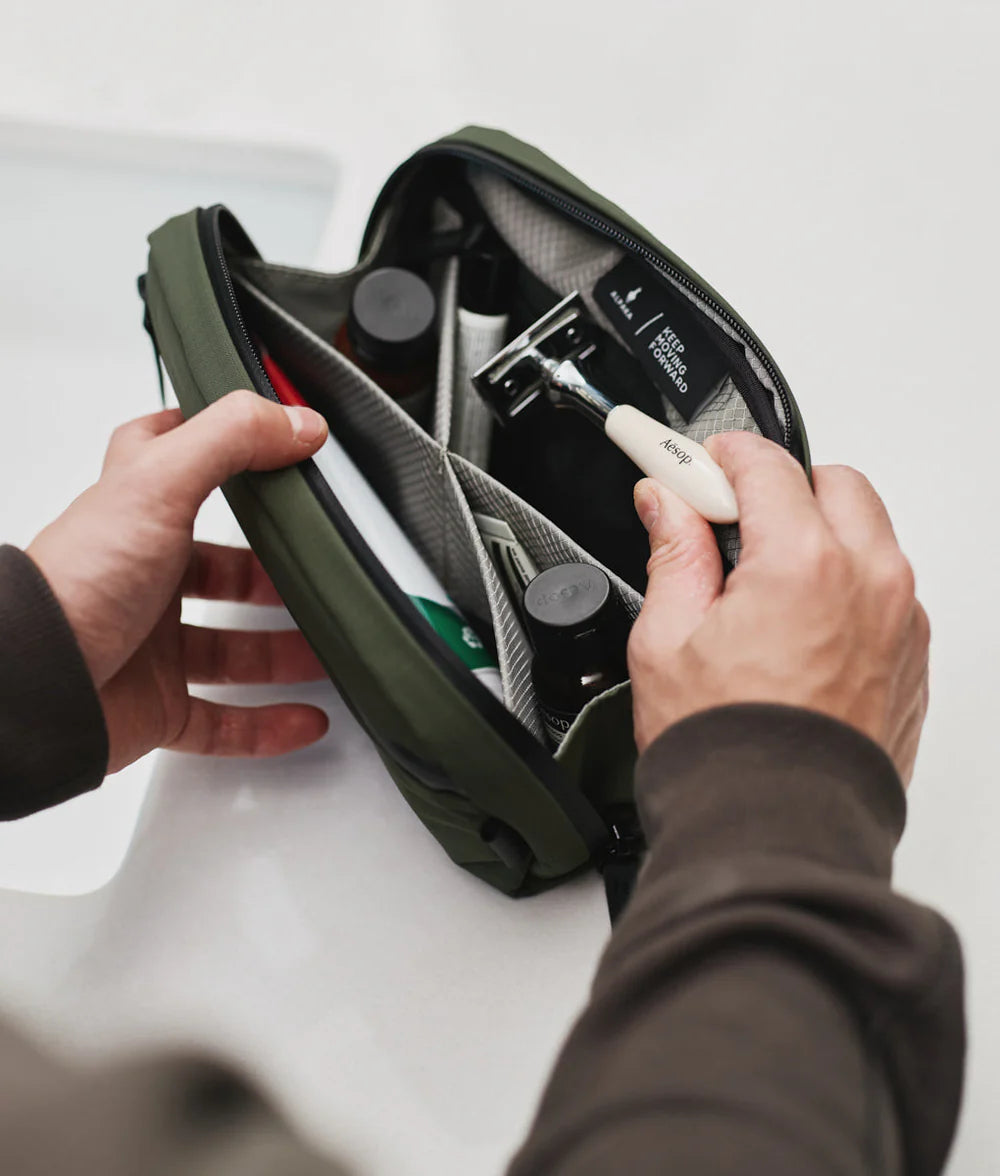 Alpaka Toiletry Bag - Green