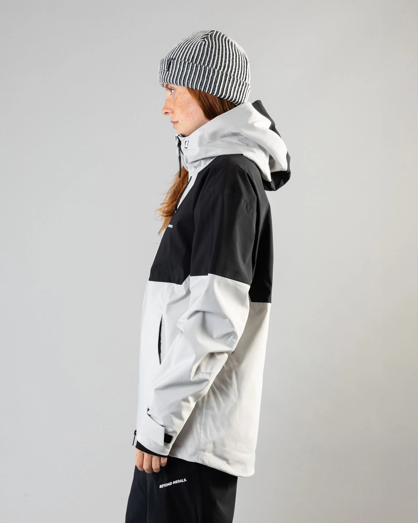 Beyond Medals Fullzip Jacket 2L 2025 - Grey