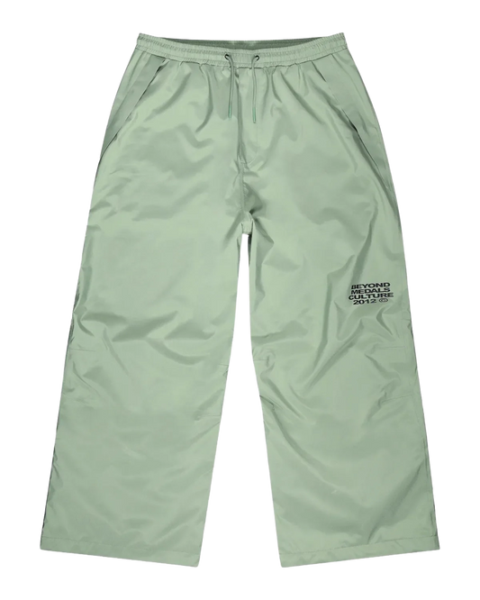 Beyond Medals Park Pants - Hedge Green